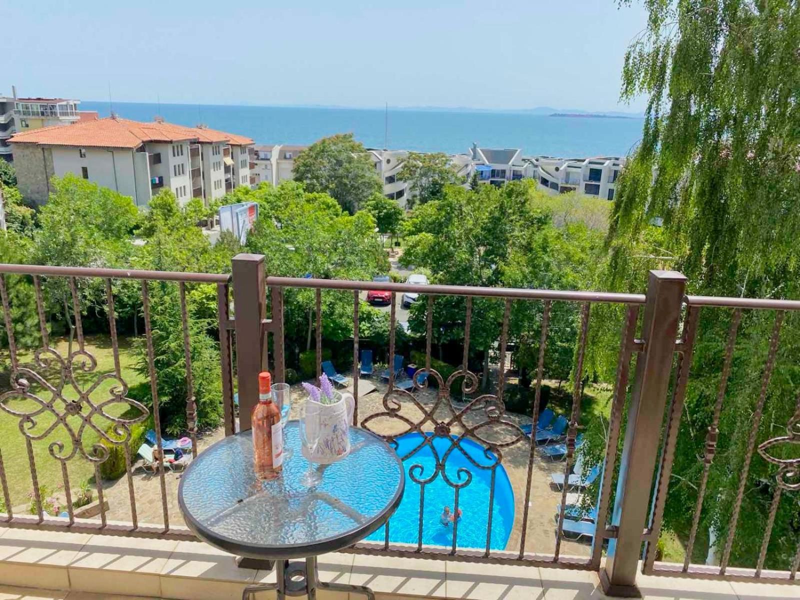 Апартаменты Delfin Sea View Свети-Влас Экстерьер фото